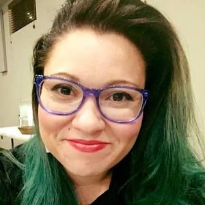 Meet your Posher, Steph